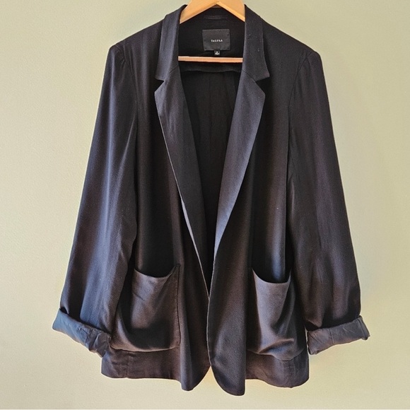 Aritzia Talula Relaxed Open front Blazer - Picture 2 of 8